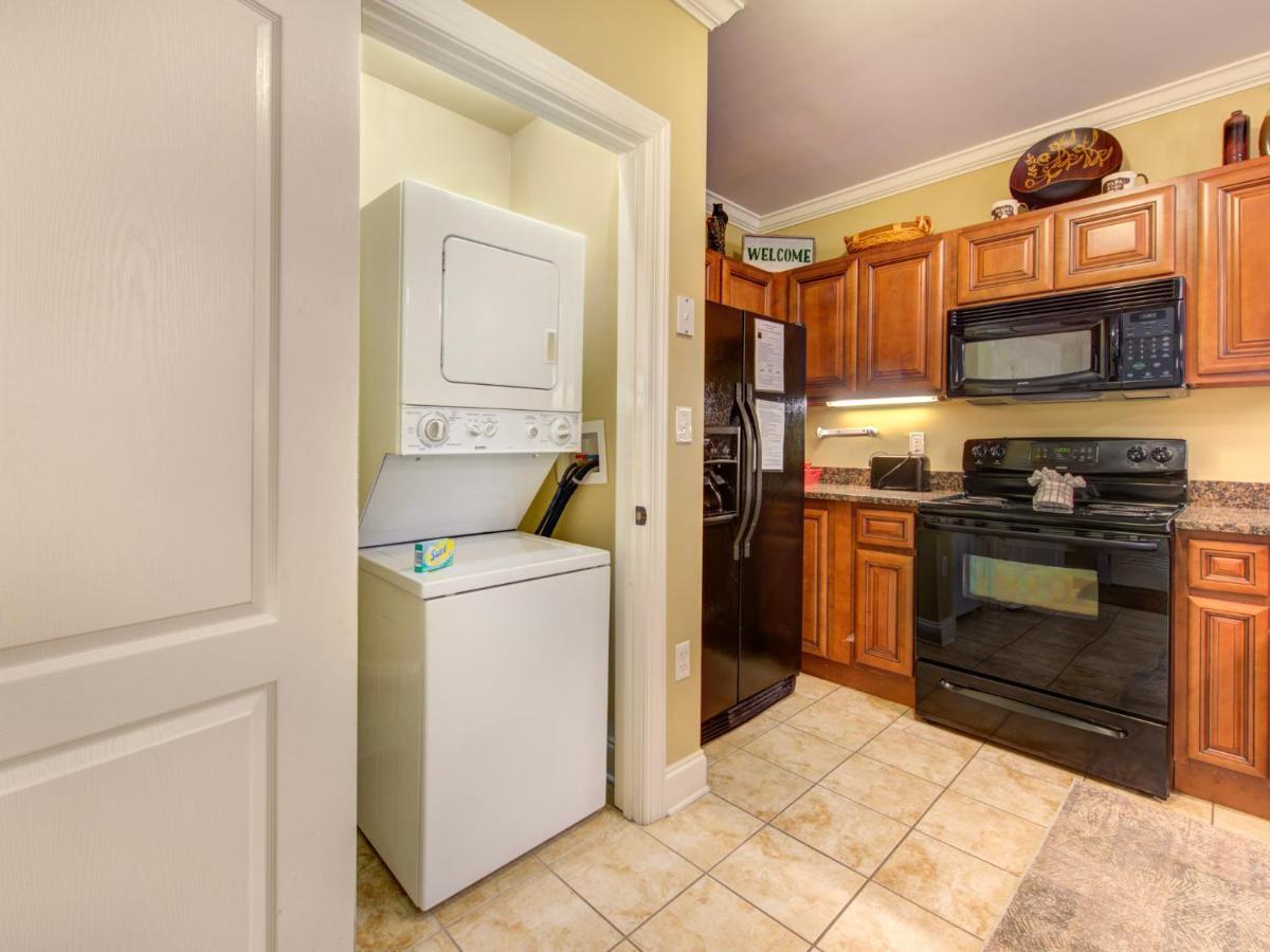 شقة City Bear, 2Br, Pool, Spa, Downtown Gatlinburg, Sleeps 6 المظهر الخارجي الصورة