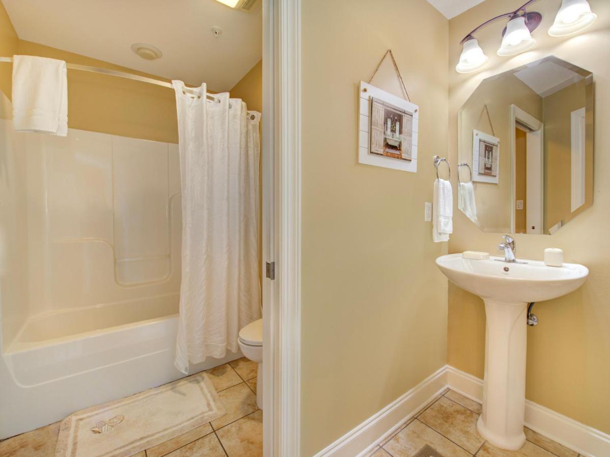 شقة City Bear, 2Br, Pool, Spa, Downtown Gatlinburg, Sleeps 6 المظهر الخارجي الصورة