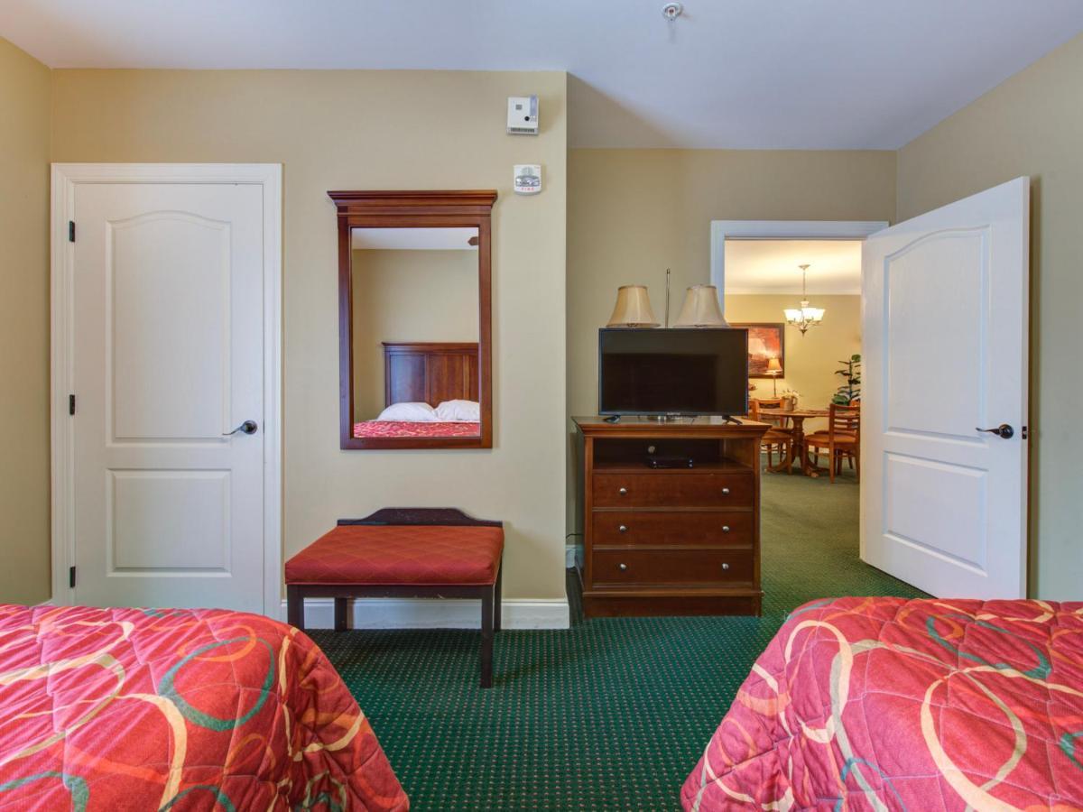 شقة City Bear, 2Br, Pool, Spa, Downtown Gatlinburg, Sleeps 6 المظهر الخارجي الصورة
